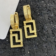 Unclassified Brand Earrings